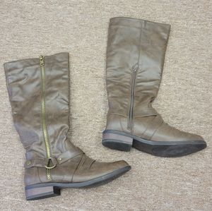 Rampage size 8 new without box